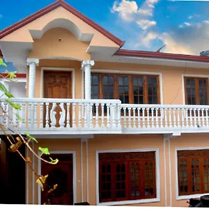 https://train-view-villa.kandyhotelsnow.com